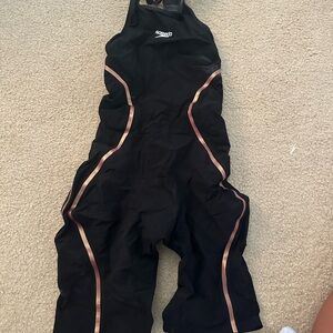 NEVER WORN lzr intent size 24